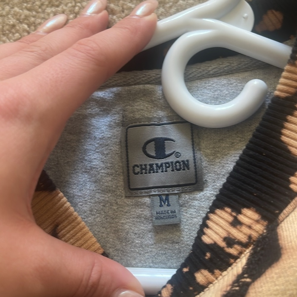Champion Custom Reworked Crew Neck - Picture 3 of 3